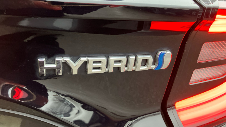 Toyota Yaris 1.5 Hybrid Design 5dr CVT Hybrid Hatchback